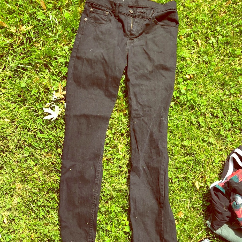 Levi’s black jeans